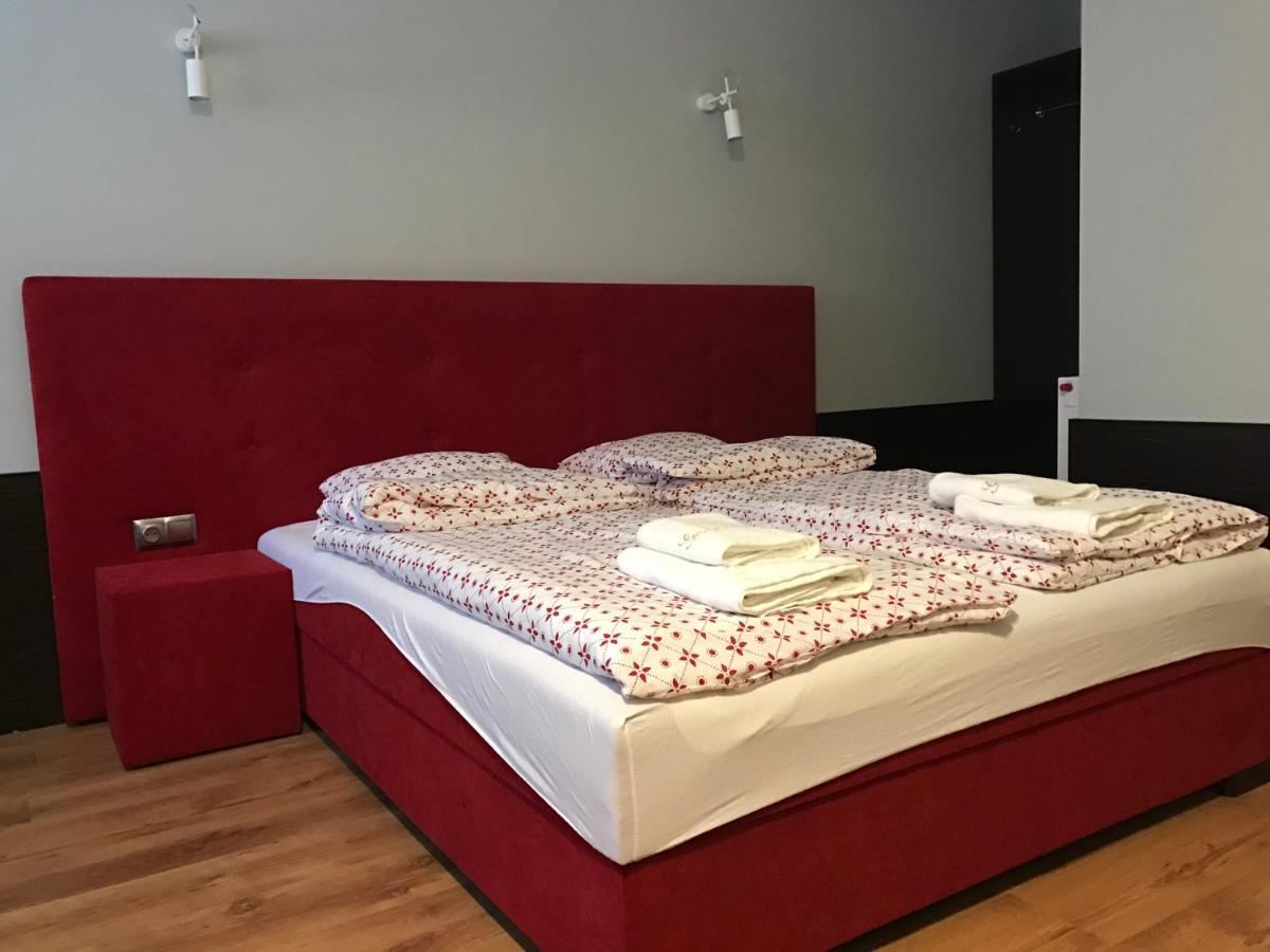 Gosciniec Krepa Hotell Lipsko Eksteriør bilde