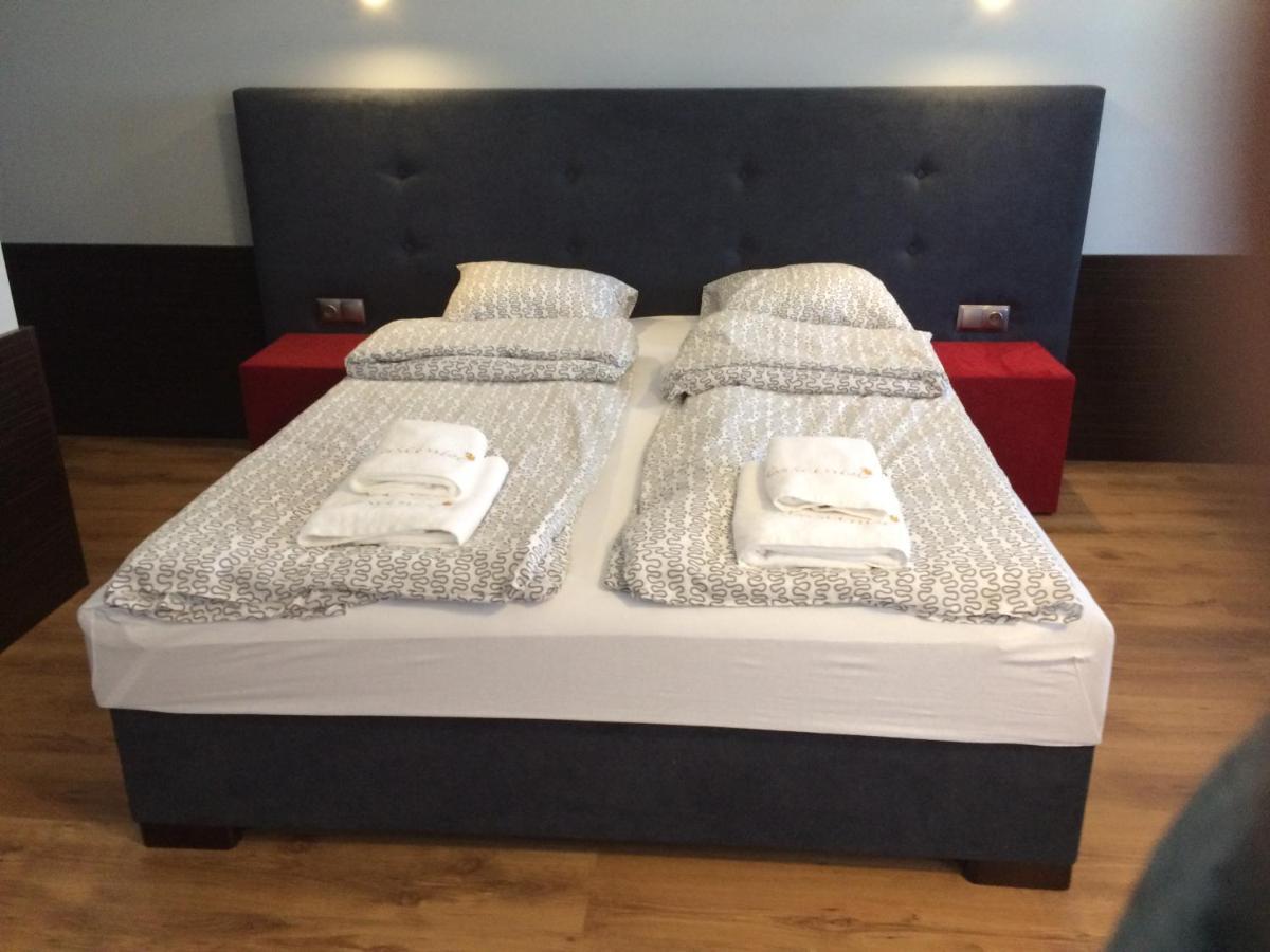 Gosciniec Krepa Hotell Lipsko Eksteriør bilde